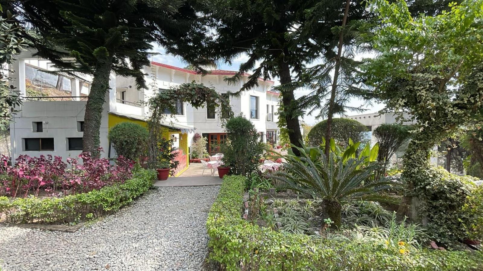 8Fold-Pinecrest By Larisa, Bhimtal Bhīm Tāl Exterior foto