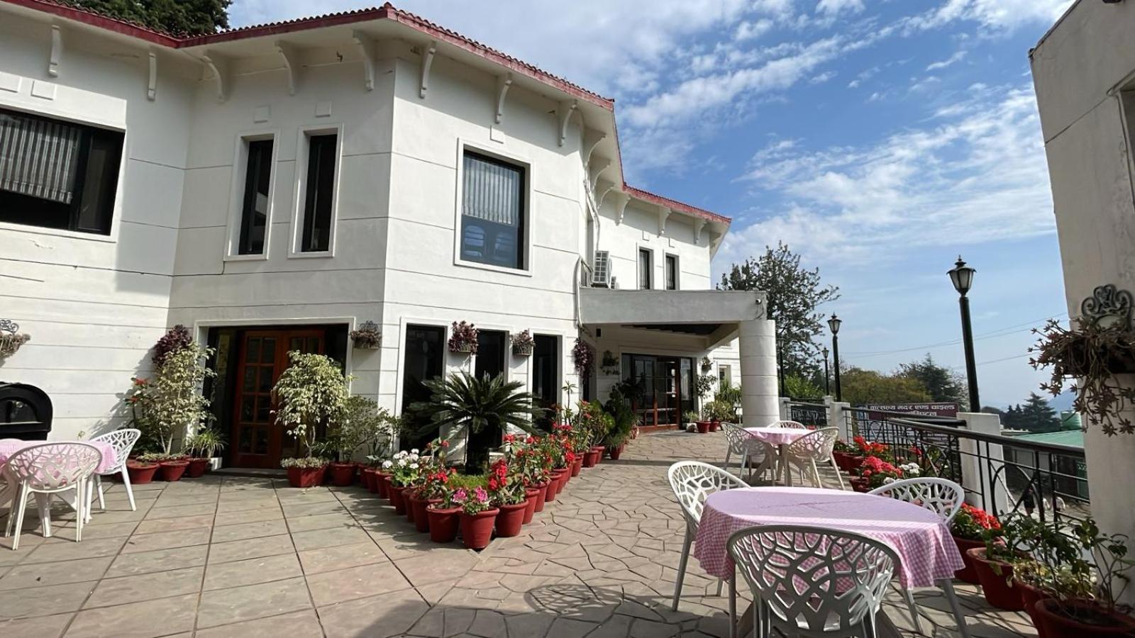 8Fold-Pinecrest By Larisa, Bhimtal Bhīm Tāl Exterior foto