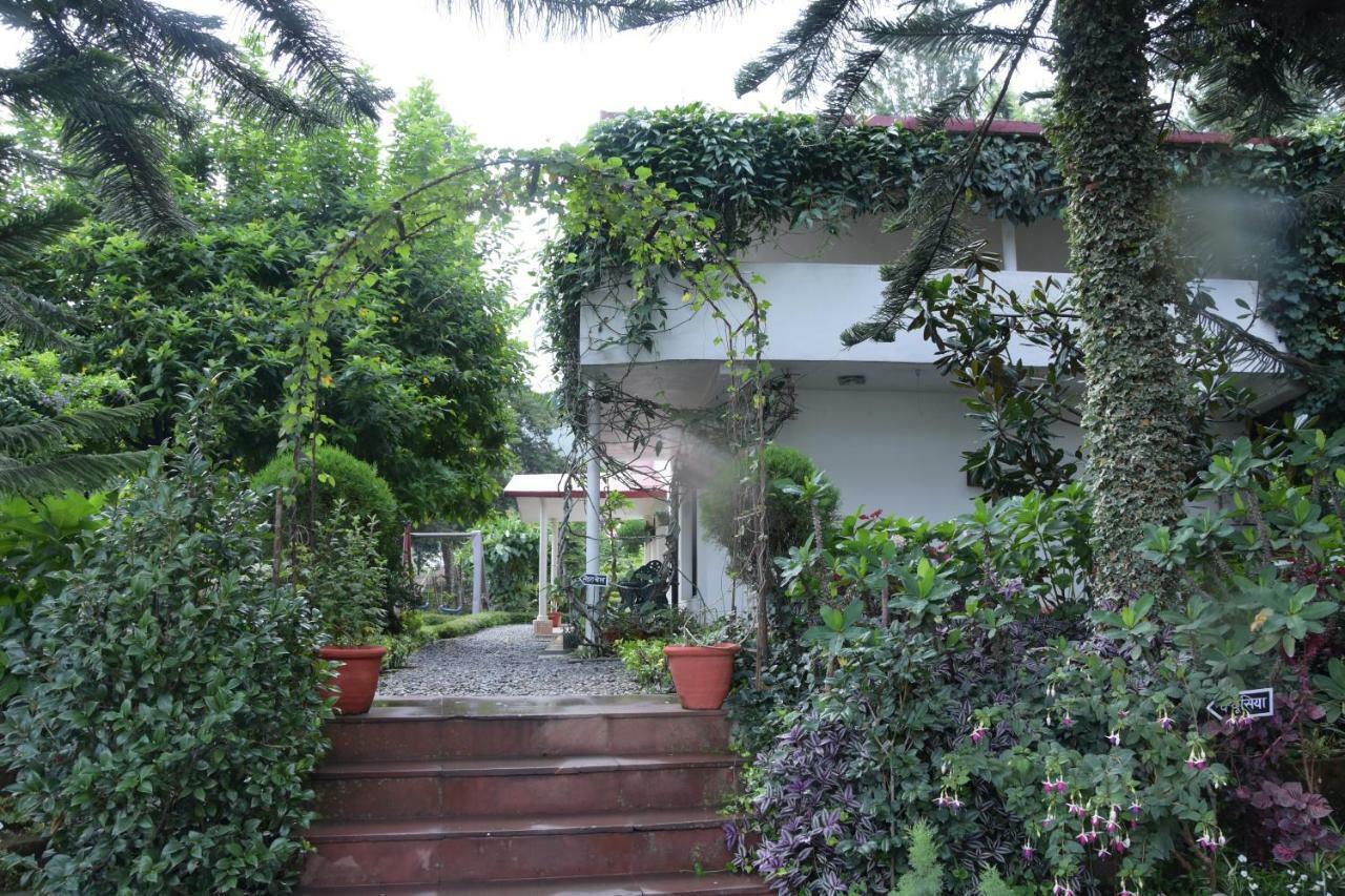 8Fold-Pinecrest By Larisa, Bhimtal Bhīm Tāl Exterior foto